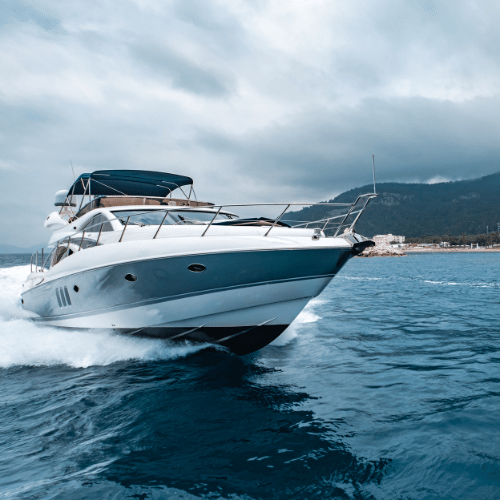 yacht